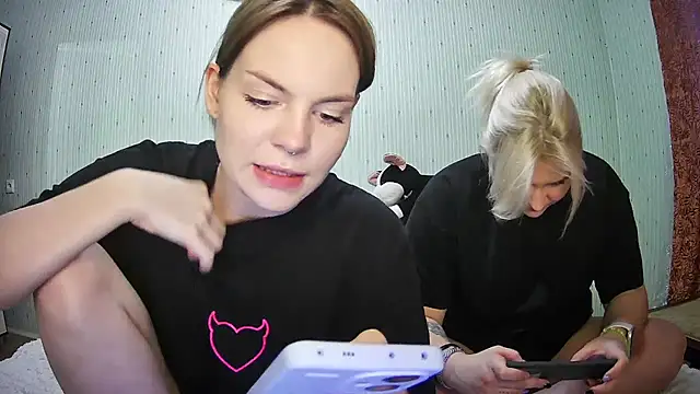ChrisGirls online show from March 2025 03:27:01 PM