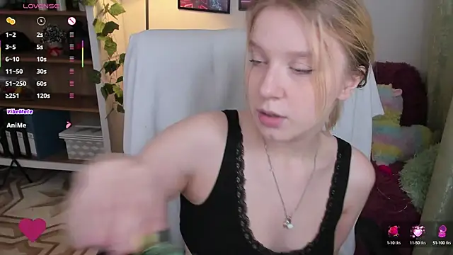 KarambaMoon online show from March 2025 12:48:01 AM