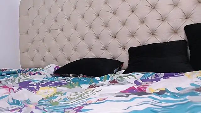 isabella jazz online show from March 2025 10:15:02 PM