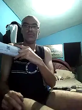 hugosafado333 online show from February 2025 03:37:01 AM