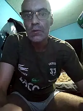 hugosafado333 online show from March 2025 04:02:02 AM