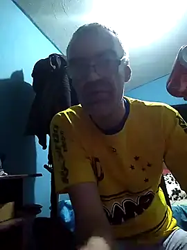 hugosafado333 online show from March 2025 03:13:02 AM