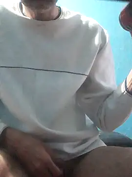 hugosafado333 online show from October 2025 01:48:02 AM