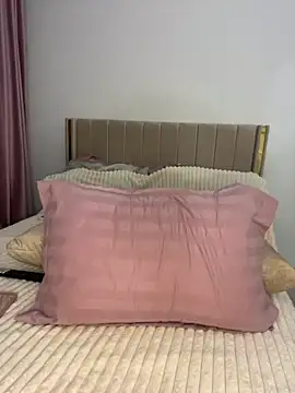 GraceCarther online show from October 2025 06:30:01 PM