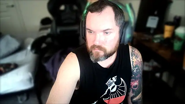 Snapshot of lit702 chatting on February 2025 11:41:01 PM lit702 online show from February 2025 11:41:01 PM