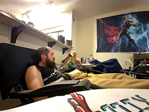 Snapshot of lit702 chatting on November 2025 12:32:01 AM lit702 online show from November 2025 12:32:01 AM