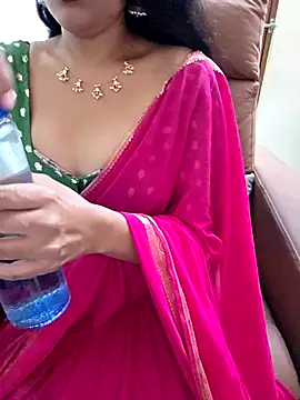 Snapshot of Roja-Telugu777 chatting on May 2026 01:10:02 AM Roja-Telugu777 online show from May 2026 01:10:02 AM