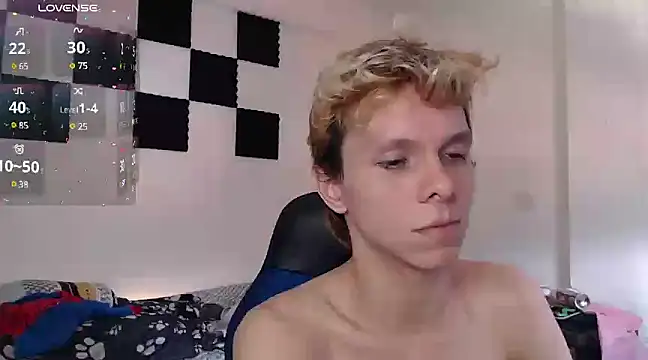 Snapshot of bryamado69 chatting on December 2024 04:05:02 PM bryamado69 online show from December 2024 04:05:02 PM