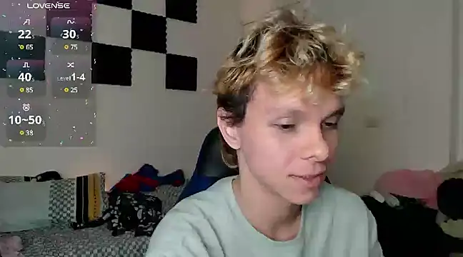 Snapshot of bryamado69 chatting on December 2024 10:55:02 AM bryamado69 online show from December 2024 10:55:02 AM