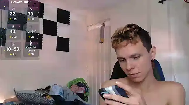 Snapshot of bryamado69 chatting on January 2025 07:15:01 PM bryamado69 online show from January 2025 07:15:01 PM