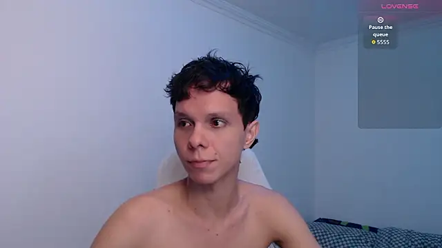 bryamado69 online show from March 2026 08:29:01 AM