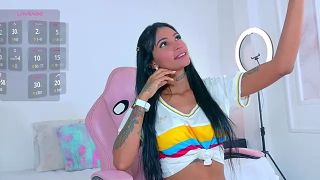 Antonellasmith00 online show from September 2025 01:00:02 PM