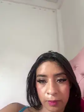Snapshot of Laura_fernandezII chatting on December 2024 08:47:01 PM Laura fernandezII online show from December 2024 08:47:01 PM