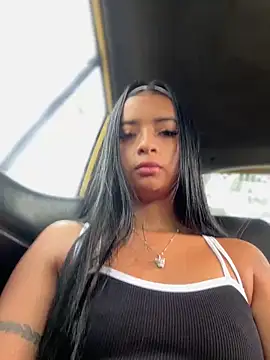 Snapshot of Laura_fernandezII chatting on January 2025 01:30:01 PM Laura fernandezII online show from January 2025 01:30:01 PM