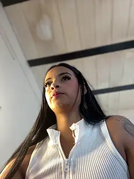 Snapshot of Laura_fernandezII chatting on February 2025 02:43:01 PM Laura fernandezII online show from February 2025 02:43:01 PM