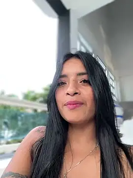 Snapshot of Laura_fernandezII chatting on February 2025 10:00:01 PM Laura fernandezII online show from February 2025 10:00:01 PM