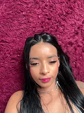 Snapshot of Laura_fernandezII chatting on February 2025 04:03:02 PM Laura fernandezII online show from February 2025 04:03:02 PM