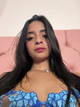 Snapshot of Laura_fernandezII chatting on February 2025 03:52:02 AM Laura fernandezII online show from February 2025 03:52:02 AM