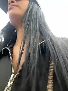 Snapshot of Laura_fernandezII chatting on February 2025 06:09:02 PM Laura fernandezII online show from February 2025 06:09:02 PM