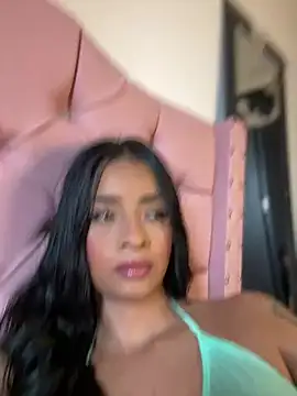 Snapshot of Laura_fernandezII chatting on March 2025 03:26:01 PM Laura fernandezII online show from March 2025 03:26:01 PM