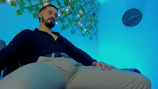 MAXIMUS MASTE3 online show from December 2025 01:39:02 PM