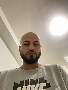 islandvybee55 online show from February 2025 07:17:02 AM