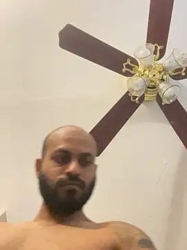 islandvybee55 online show from April 2026 07:07:02 PM