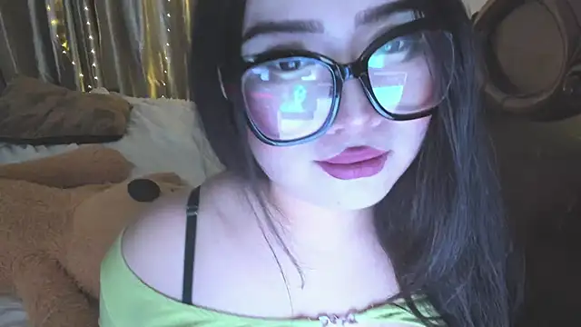 Snapshot of cutie_sakura chatting on December 2024 02:17:02 PM cutie sakura online show from December 2024 02:17:02 PM