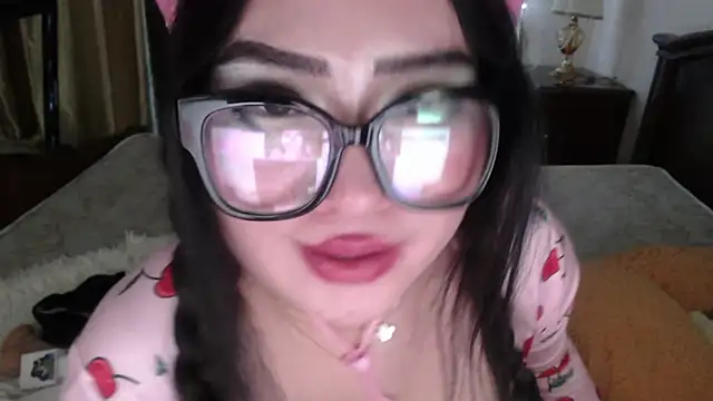 Snapshot of cutie_sakura chatting on March 2025 07:48:01 PM cutie sakura online show from March 2025 07:48:01 PM