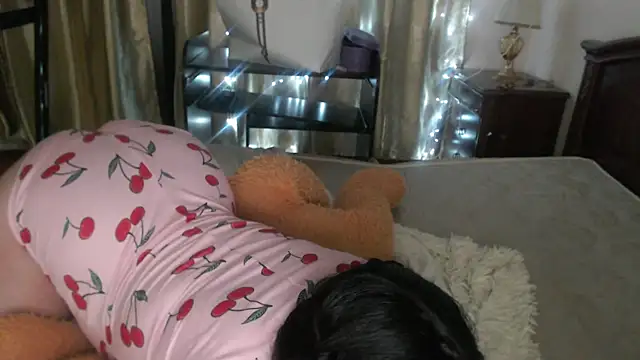 Snapshot of cutie_sakura chatting on March 2025 04:21:01 PM cutie sakura online show from March 2025 04:21:01 PM