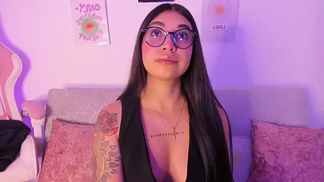Snapshot of sensualhaven_ chatting on January 2025 11:35:01 PM sensualhaven online show from January 2025 11:35:01 PM