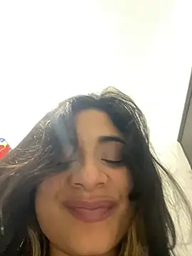 mysteriousgirl20 online show from May 2026 02:06:01 AM