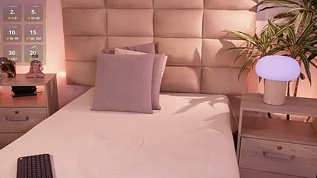 lexiee grey  online show from February 2026 12:02:02 PM