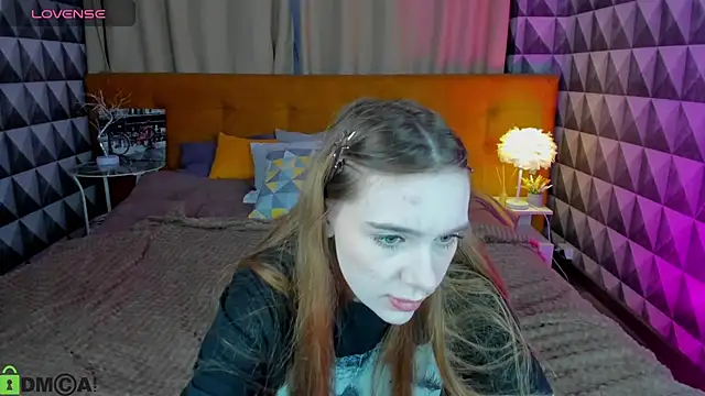 Snapshot of Lesi_Moonie01 chatting on September 2025 07:52:02 AM Lesi Moonie01 online show from September 2025 07:52:02 AM