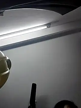 cutiecatty21 online show from November 2025 01:44:01 PM