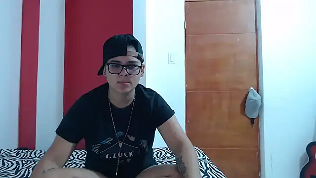 Snapshot of SHARLOTTE_MORGAN chatting on March 2025 11:31:01 PM SHARLOTTE MORGAN online show from March 2025 11:31:01 PM