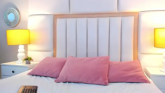 AmbarSantany online show from November 2025 11:35:01 PM