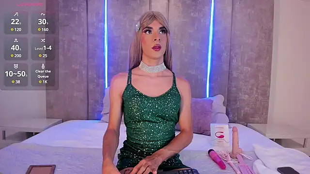 MaxiRogers online show from March 2025 09:04:01 PM