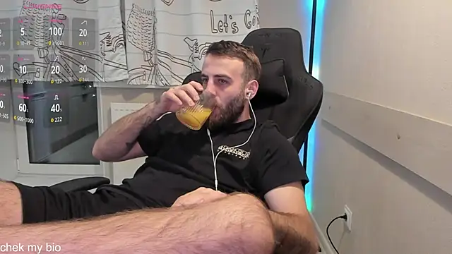 OtisRam online show from September 2025 05:02:01 PM