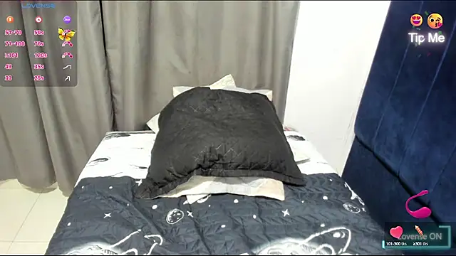Snapshot of Angela_saenx2 chatting on February 2025 11:02:02 PM Angela saenx2 online show from February 2025 11:02:02 PM