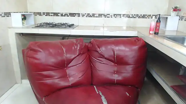 Snapshot of jose_sexycumm chatting on January 2025 07:48:01 PM jose sexycumm online show from January 2025 07:48:01 PM