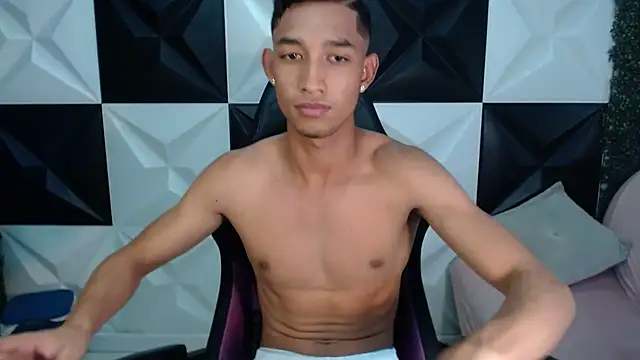 Snapshot of jose_sexycumm chatting on February 2025 08:09:01 PM jose sexycumm online show from February 2025 08:09:01 PM