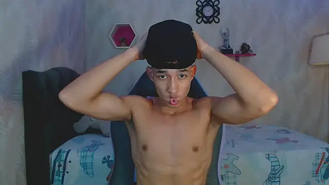 Snapshot of jose_sexycumm chatting on March 2025 08:03:02 PM jose sexycumm online show from March 2025 08:03:02 PM
