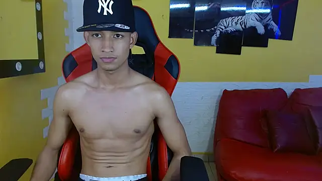 Snapshot of jose_sexycumm chatting on March 2025 10:55:02 PM jose sexycumm online show from March 2025 10:55:02 PM