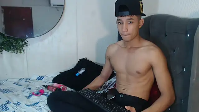Snapshot of jose_sexycumm chatting on March 2025 08:22:01 PM jose sexycumm online show from March 2025 08:22:01 PM