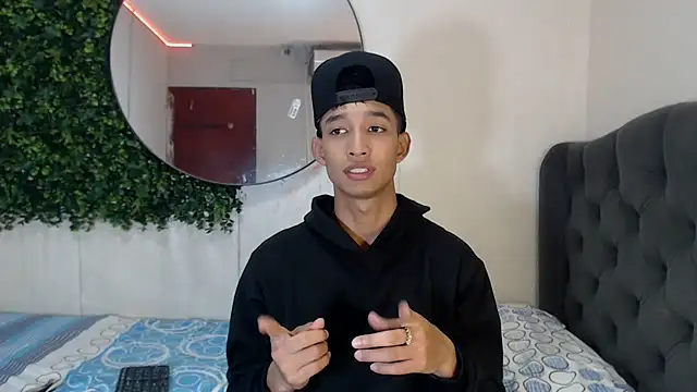 Snapshot of jose_sexycumm chatting on March 2025 07:15:01 PM jose sexycumm online show from March 2025 07:15:01 PM