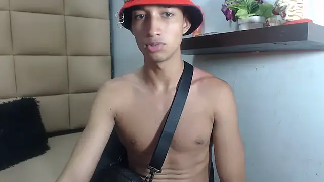 Snapshot of jose_sexycumm chatting on September 2025 07:48:01 PM jose sexycumm online show from September 2025 07:48:01 PM