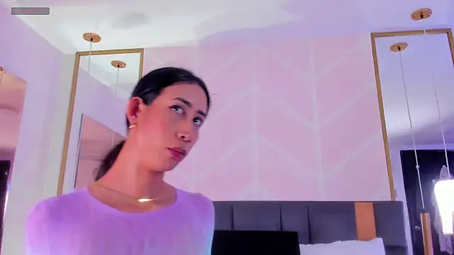 GabyPetit online show from December 2025 08:03:01 PM