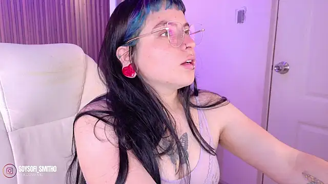 Lucy Smith2 online show from April 2026 03:55:01 AM