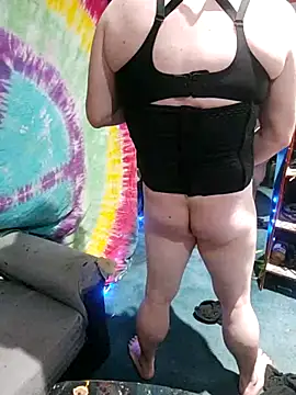 Snapshot of Boo-boo_kittyfux chatting on October 2025 05:22:02 PM Boo-boo kittyfux online show from October 2025 05:22:02 PM